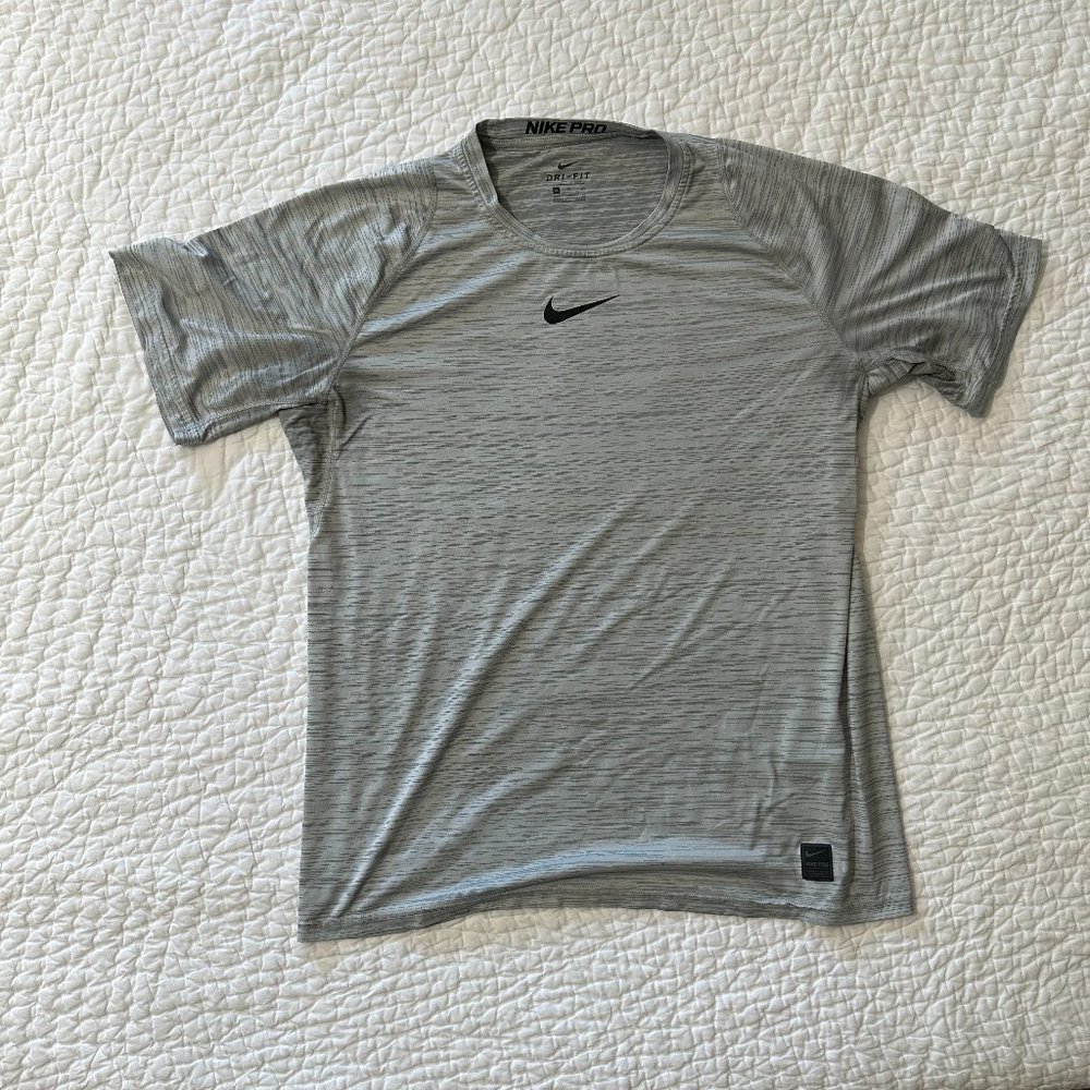 NIKE PRO - Dri Fit Men's Athletic Shirt - XL (Heather Grey)